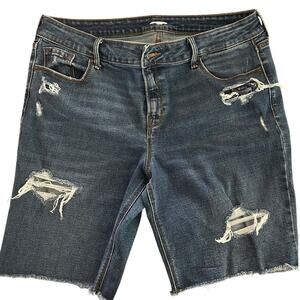 Old Navy Bermuda Distressed Denim Shorts Blue Size 12 Mid-Rise Raw Hem
